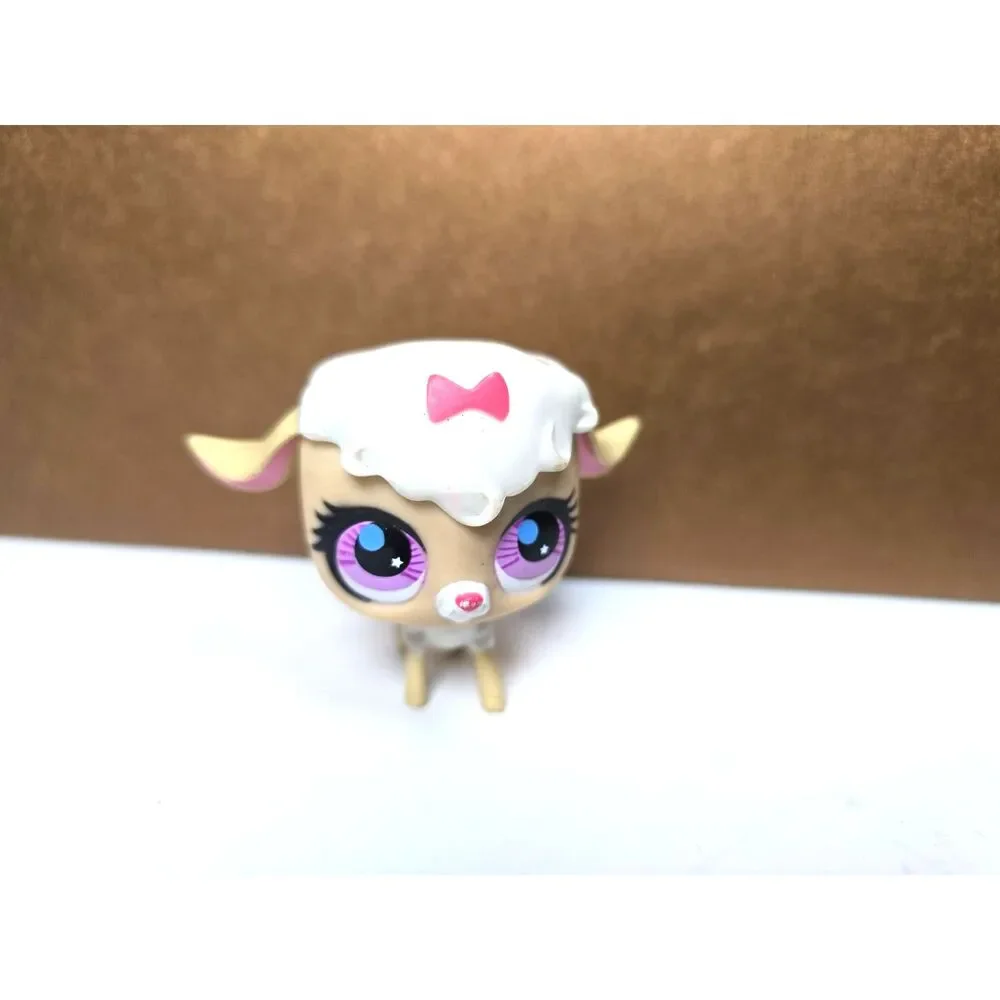 Littlest Pet Shop LPS Cuddliest Lamb Sheep Figure Pink Bow Purple Eyes Star